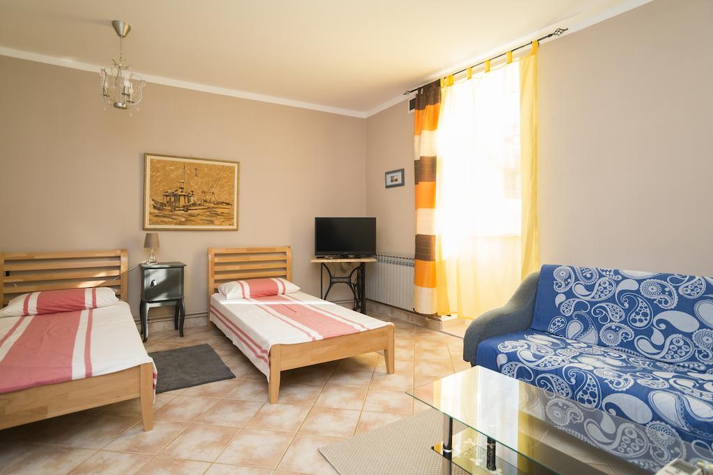 Apartments & Rooms Buoni Amici Murine Kültér fotó